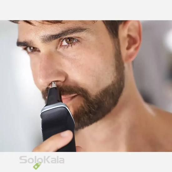 ماشین اصلاح سر و صورت و بدن فیلیپس مدل MG5750-49 - محصول در حال استفاده سری موزن بینی