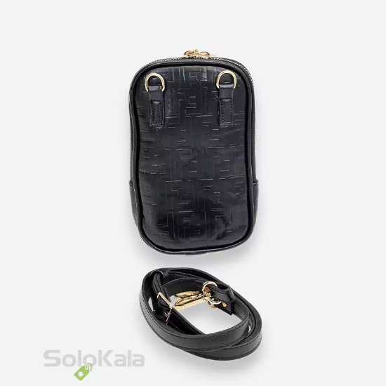 کیف موبایل مشکی طرح چرم FENDI-نمای از پشت