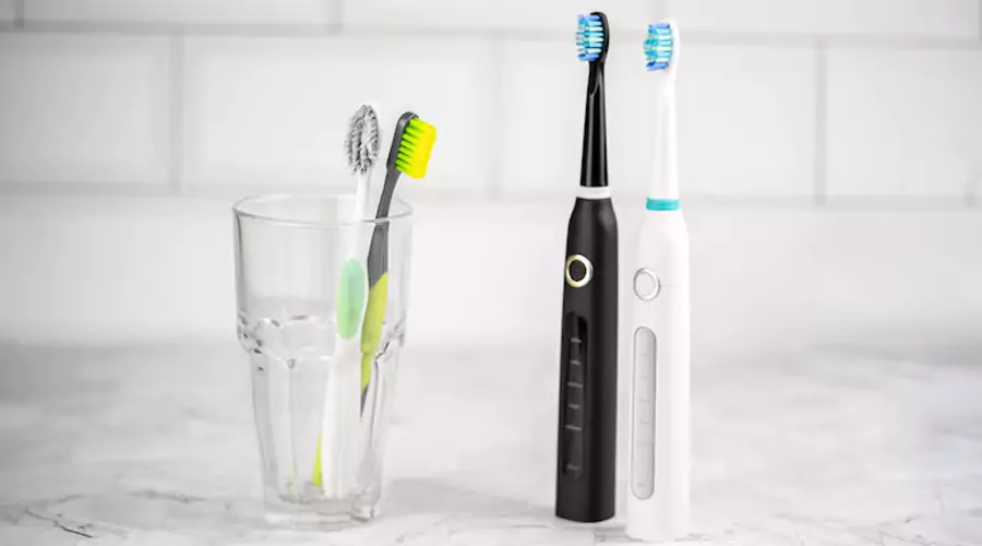 انتخاب مسواک مناسب تا پیشگیری از بیماری‌های دهانی